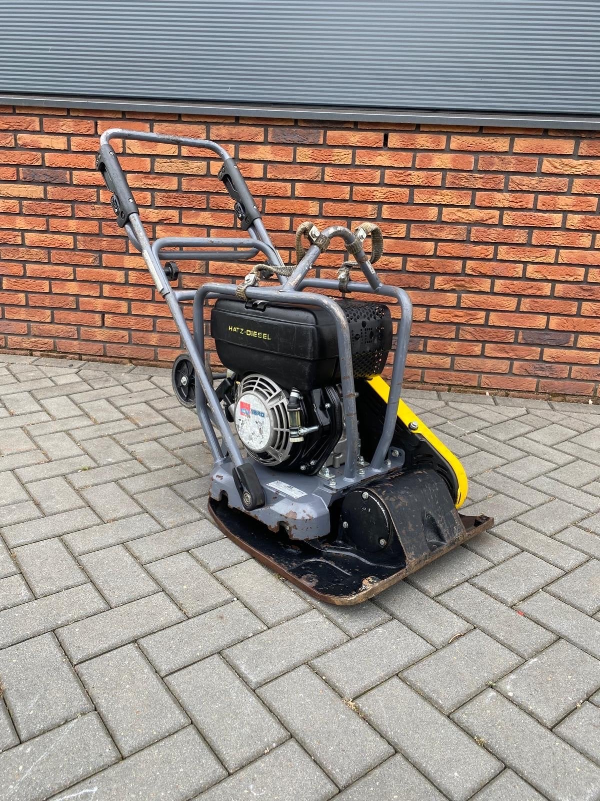 Atlas Copco LF130 Trilplaat - Hatz Diesel, Doe-het-zelf en Verbouw, Gereedschap | Overige machines, Ophalen