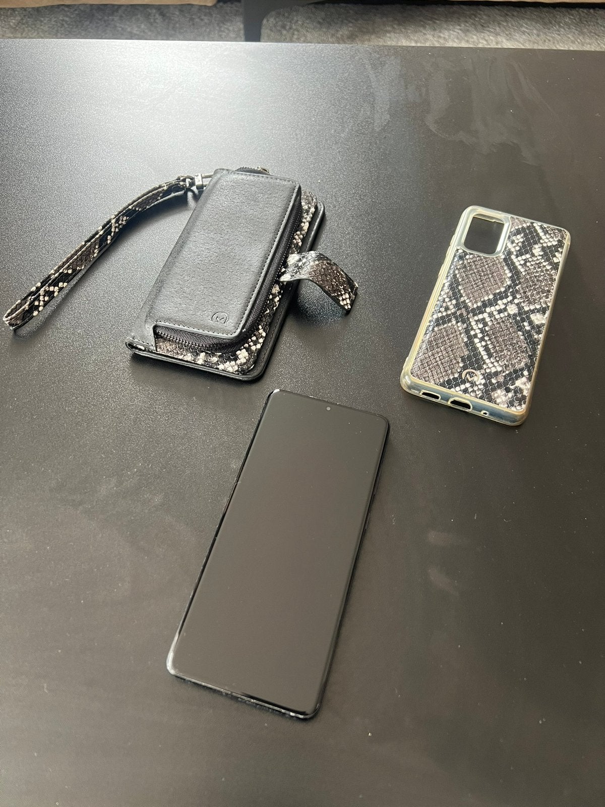 Samsung S20 Ultra, Telecommunicatie, Mobiele telefoons | Samsung, Gebruikt, Galaxy S20, Zwart, Touchscreen