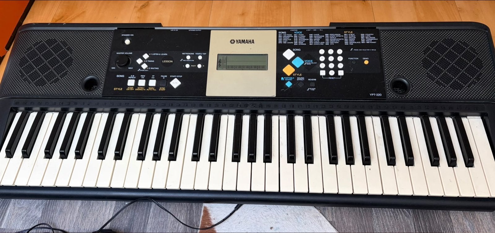 Yamaha YPT-220 keyboard met standaard (mist schroef), Ophalen, Yamaha, Met standaard, 61 toetsen