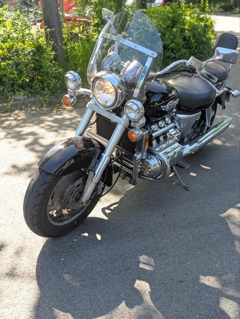 Honda Valkyrie F6C 1500 met koffers, Cardan-aandrijving, 4 cilinders, Motorrijbewijs A, Gebruikt