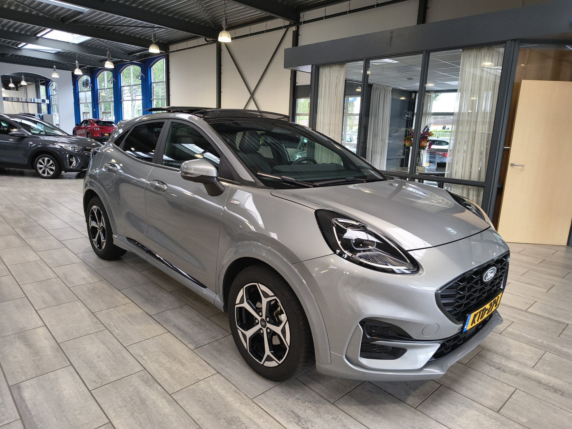 Ford Puma EcoBoost Hybrid 155pk ST-Line X | Pano | Winter Pa, Auto's, 12 maanden, Bedrijf, 155 pk, Hybride Elektrisch/Benzine