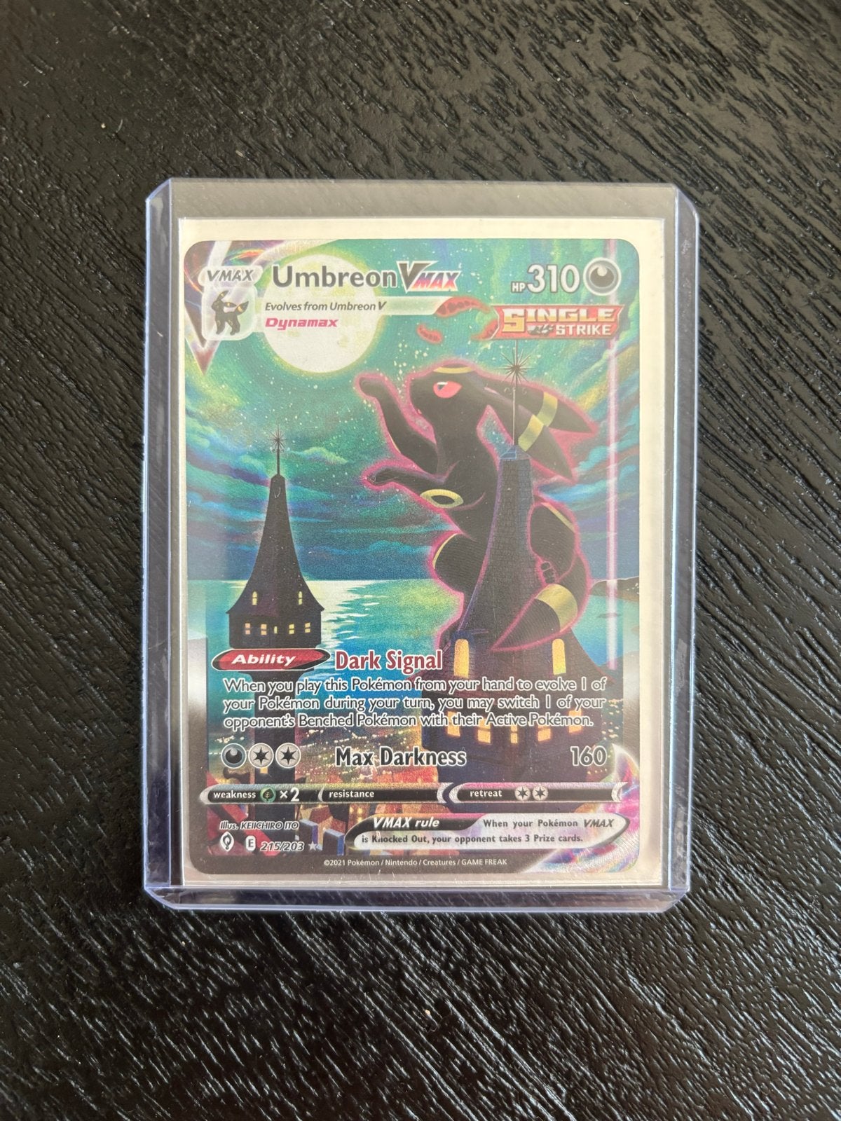 Pokémon Umbreon VMAX (Moonbreon), Hobby en Vrije tijd, Verzamelkaartspellen | Pokémon, Ophalen, Zo goed als nieuw, Losse kaart