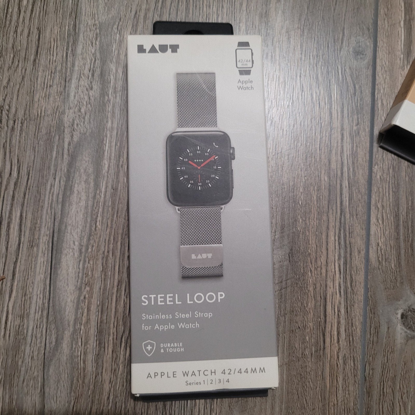 LAUT Steel Loop Apple Watch Band 42/44mm Zilver nieuw, IOS, Nieuw, Ophalen of Verzenden, LAUT