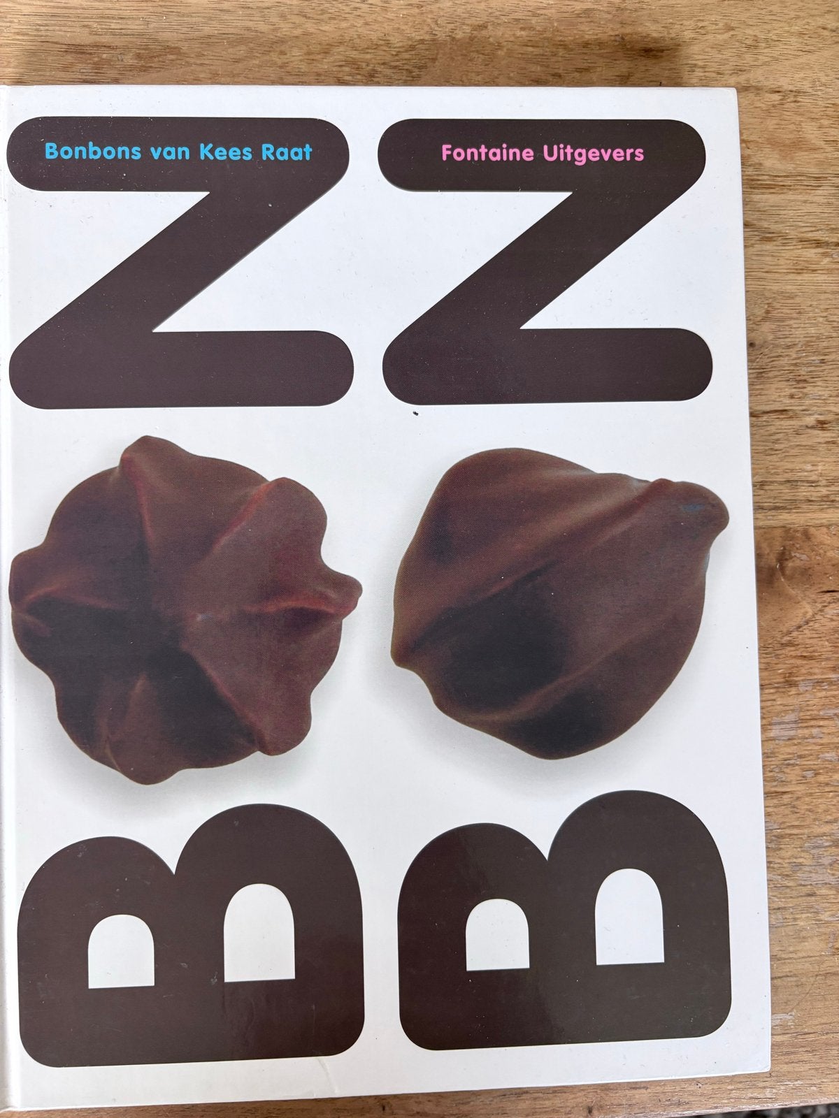 Bonbon van Kees Raat - Chocolade receptenboek gesigneerd, Boeken, Ophalen of Verzenden, Taart, Gebak en Desserts