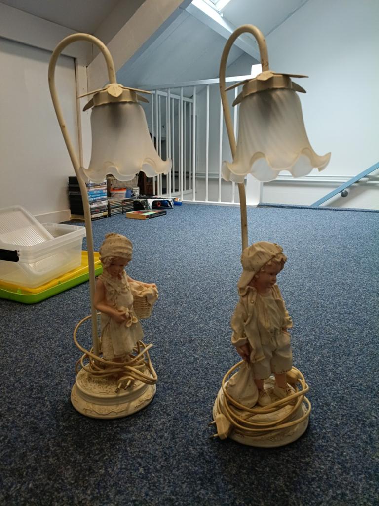 Set van 2 vintage kinderbeeldjes tafellampen, Ophalen