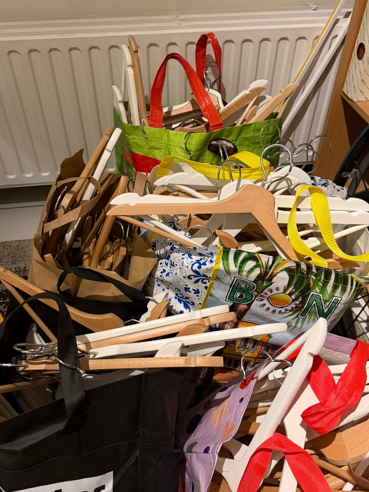 Kledinghangers, Kleding | Dames, Ophalen, Zo goed als nieuw, Hout