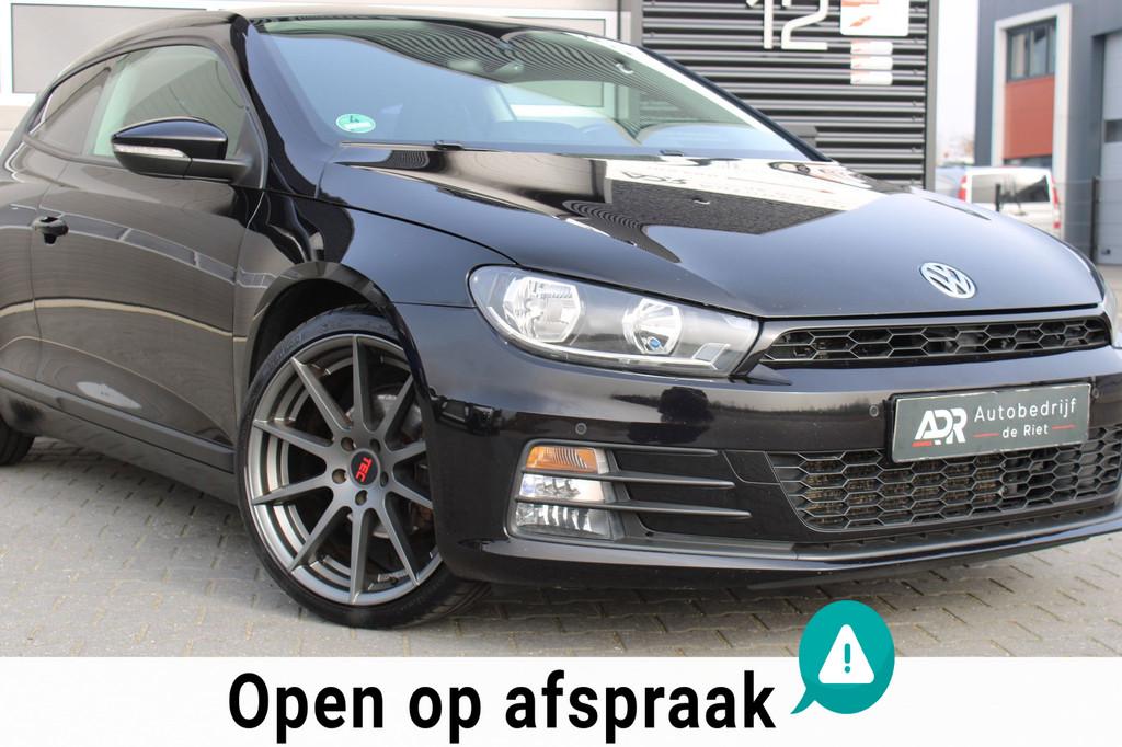 Volkswagen Scirocco 1.4 TSI 125PK / 19'' TEC / NAVI / LED /, Auto's, Voorwielaandrijving, Gebruikt, 4 cilinders, 4 stoelen