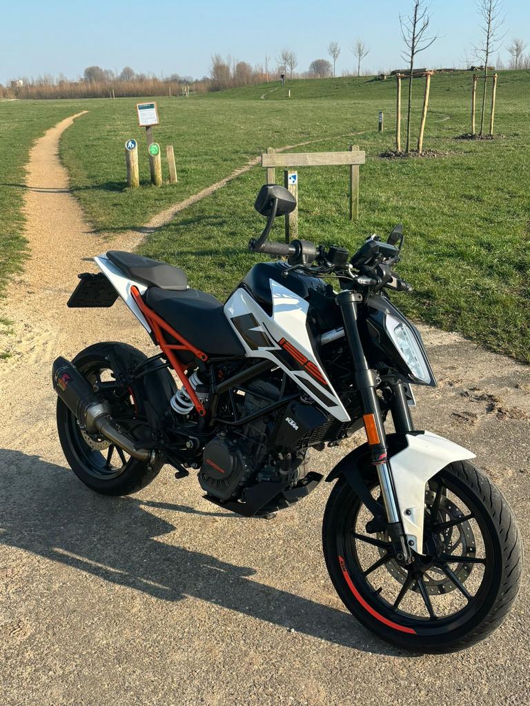 KTM 125 Duke | Akrapovic, Particulier, 125 cc, 11 kW of minder, Sportuitlaat