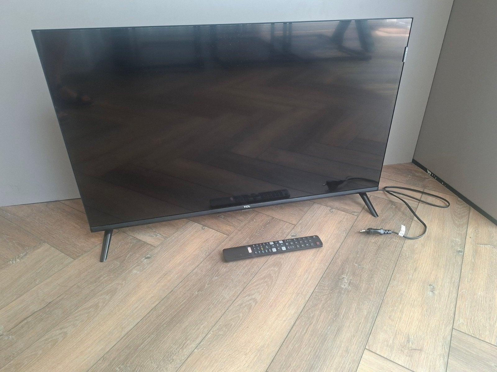 TCL 32 inch Smart TV - Zo goed als nieuw, Audio, Tv en Foto, Televisies, LED, 50 Hz, HD Ready (720p), 80 tot 100 cm