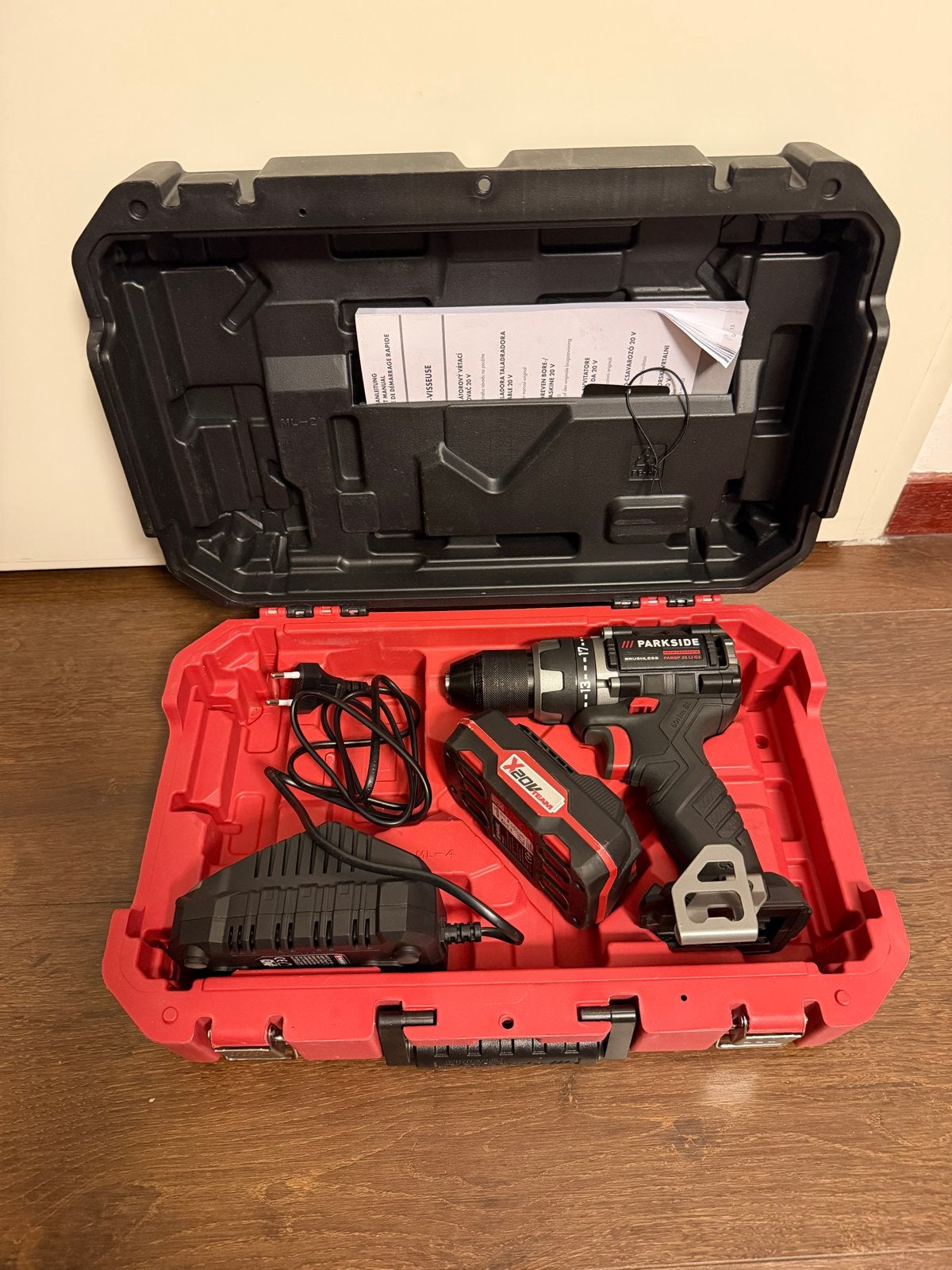 Parkside Performance Schroefmachine Set 20V Accu Lader, Doe-het-zelf en Verbouw, Gereedschap | Boormachines, Ophalen, Variabele snelheid