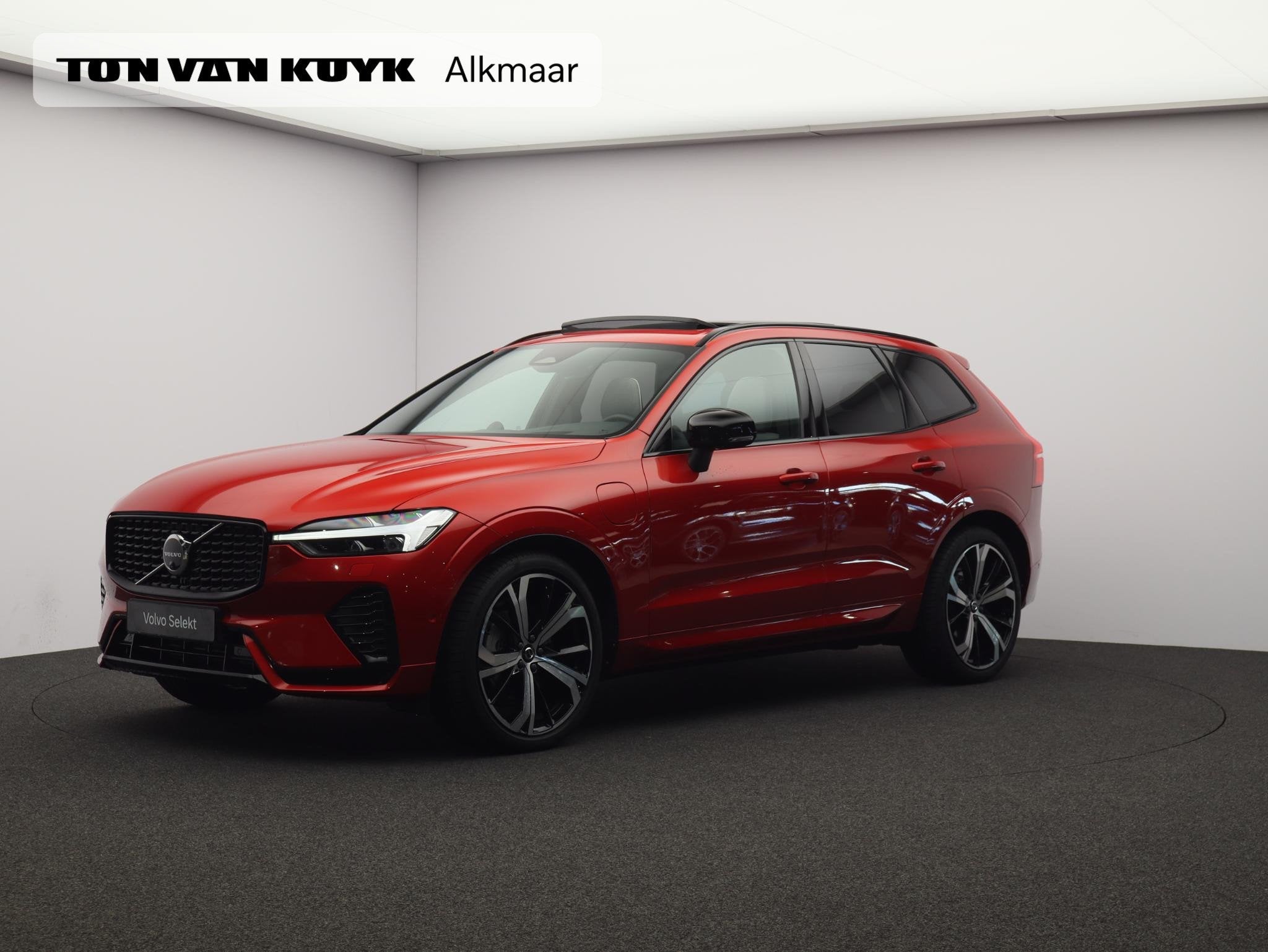 Volvo XC60 T8 AWD Plug-in hybrid Ultra Dark / Luchtvering /