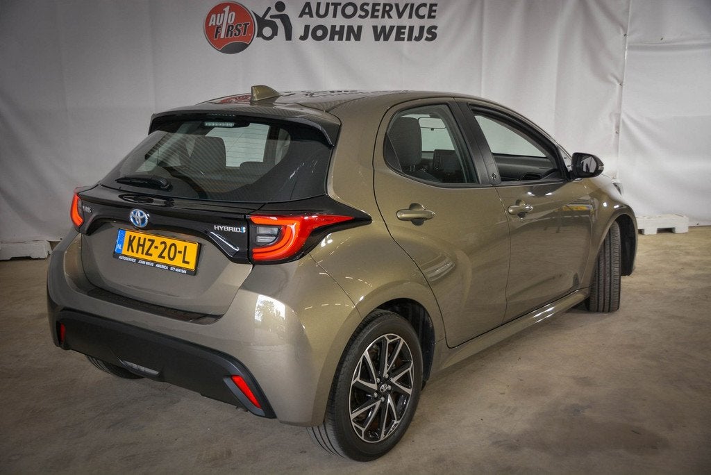 Toyota Yaris 1.5 Hybrid Business Plus automaat, climatronic, Gebruikt, 450 kg, Bedrijf, 93 pk