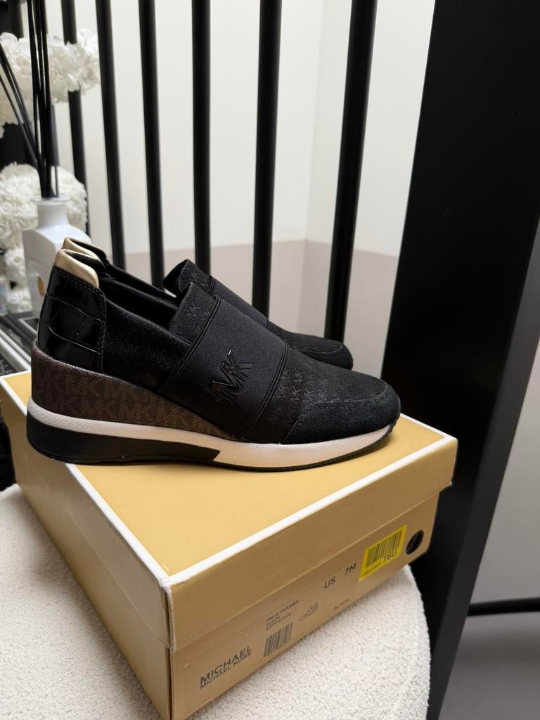 Michael kors schoenen, Ophalen, Zo goed als nieuw, Zwart, Sneakers of Gympen