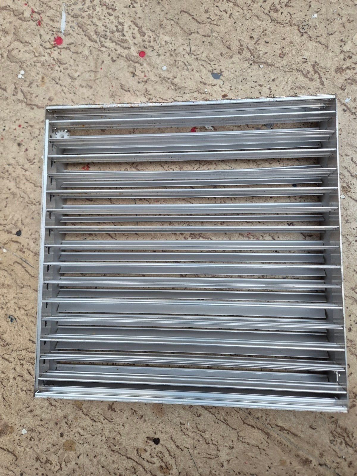 Lamellenrooster ventilatie 45x45, Ophalen of Verzenden, Zo goed als nieuw