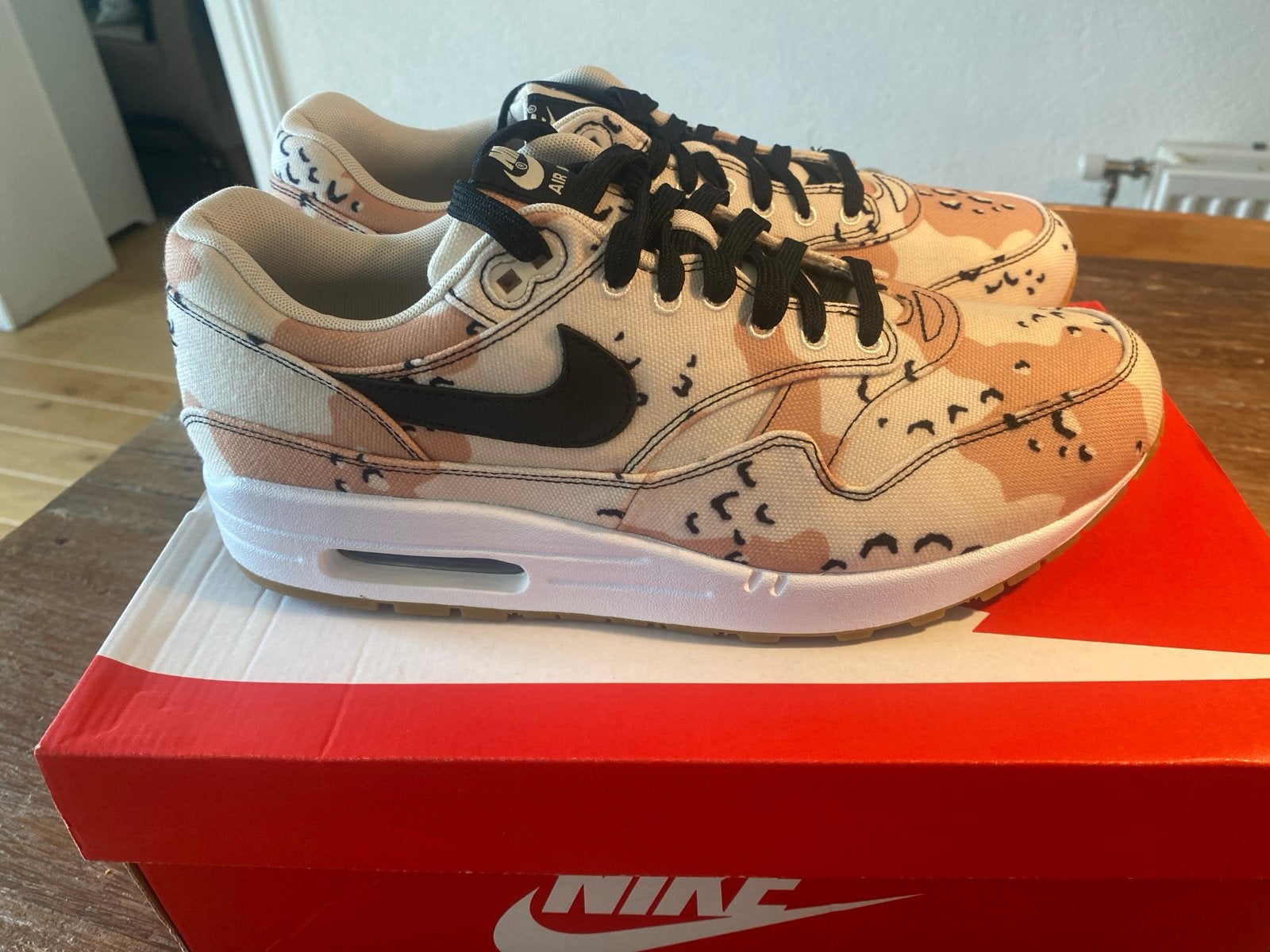 Nike Air Max 1 Premium Desert Camo, Ophalen of Verzenden, Nieuw, Sneakers of Gympen