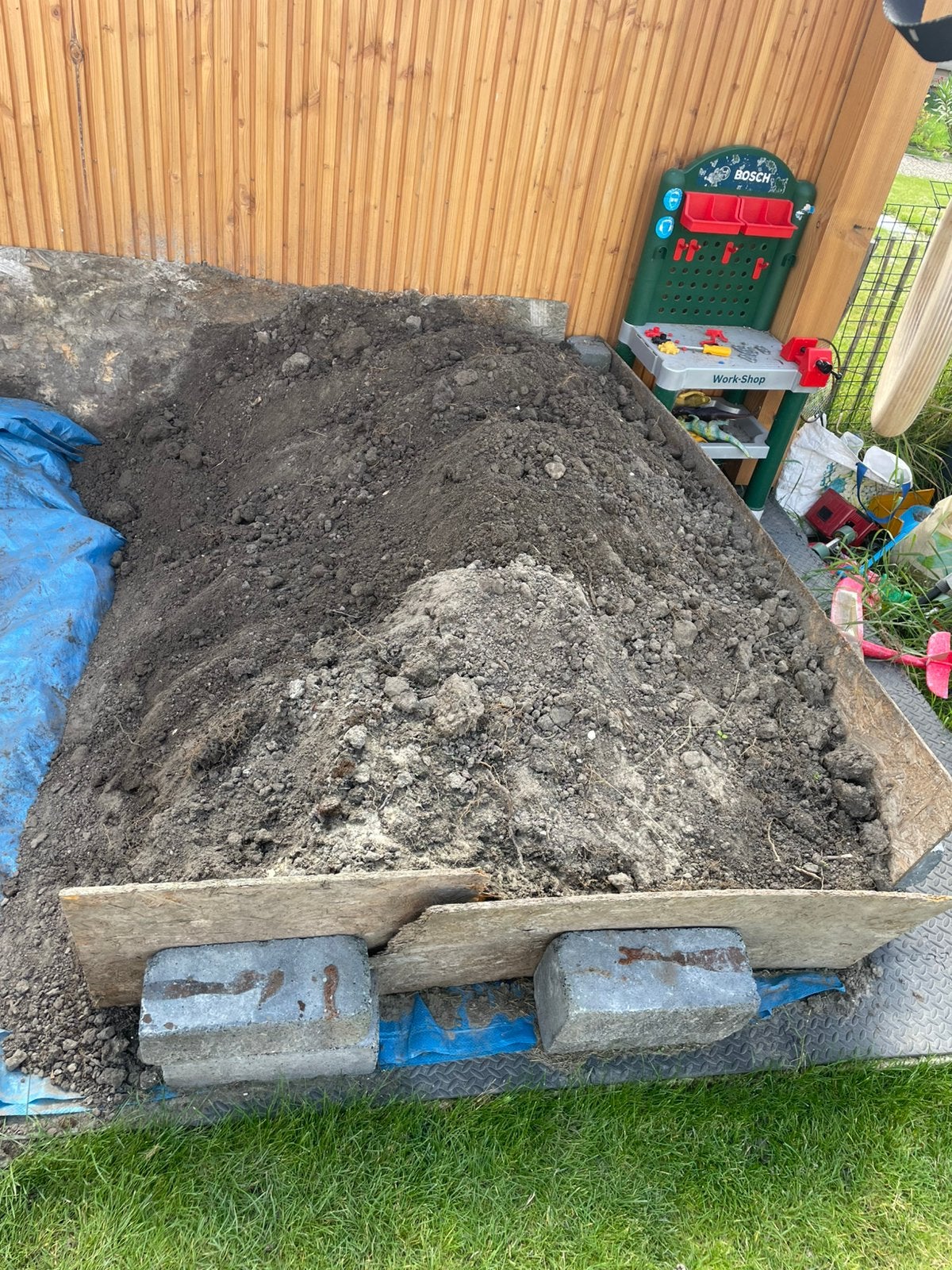 Grond ongeveer 1 kuub GRATIS, Ophalen, Tuinaarde