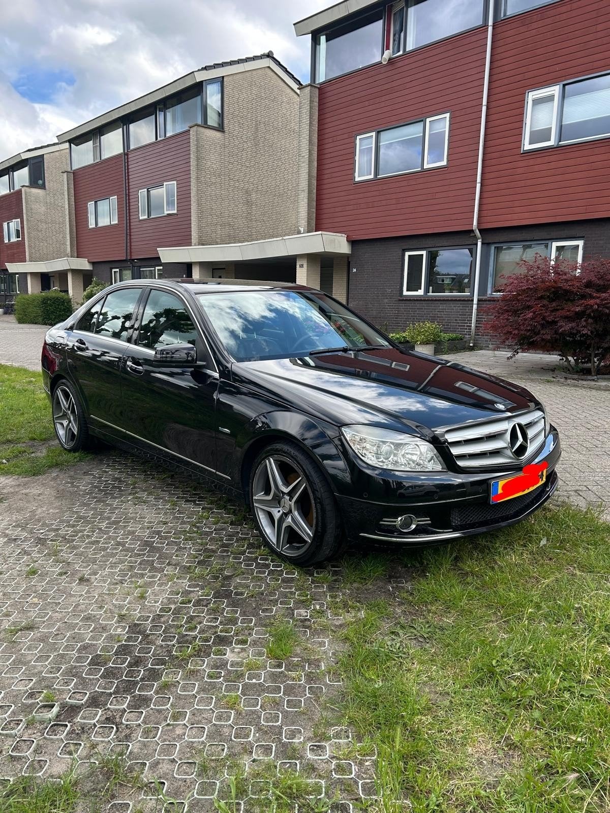 Mercedes-Benz C-Klasse 1.6 C180 Kompr. Sedan 2009 Zwart, Auto's, Mercedes-Benz, Zwart, Leder en Stof, Zwart, 75 €/maand