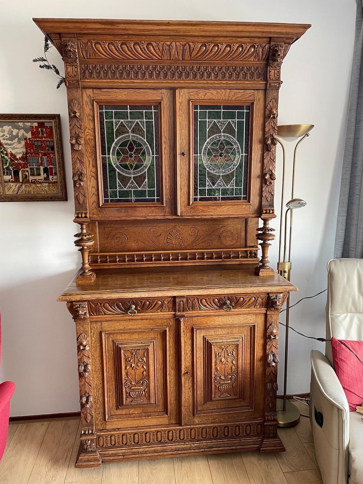 Antieke Buffetkast met Glas-in-lood deurtjes, Antiek en Kunst, Ophalen