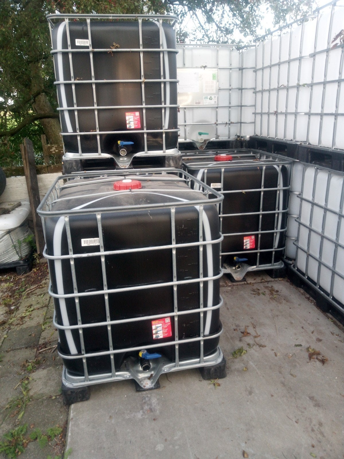 zwarte ibc's regenton 1000 liter ton vat gebracht, Tuin en Terras, 150 liter of meer, Ophalen