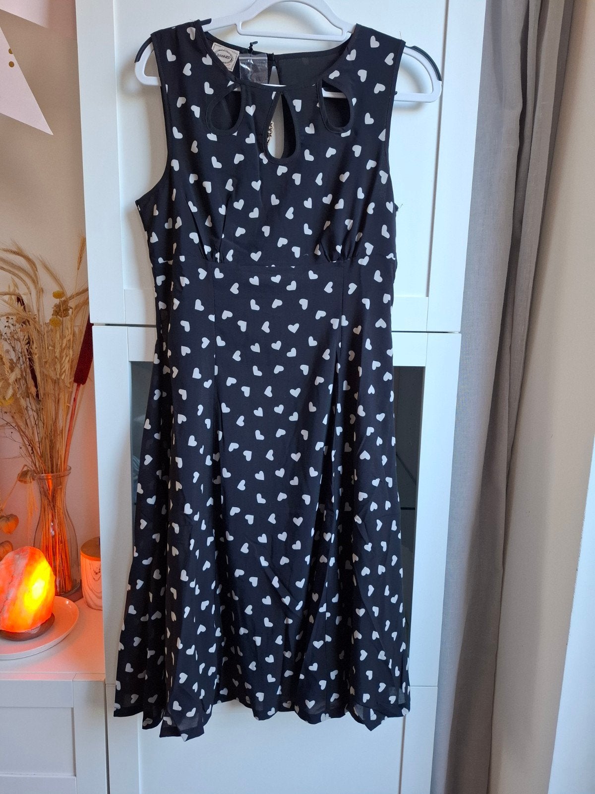 Zwart jurkje met hartjes print – BANNED – maat M, Kleding | Dames, Maat 38/40 (M), Zwart, Nieuw, Ophalen of Verzenden