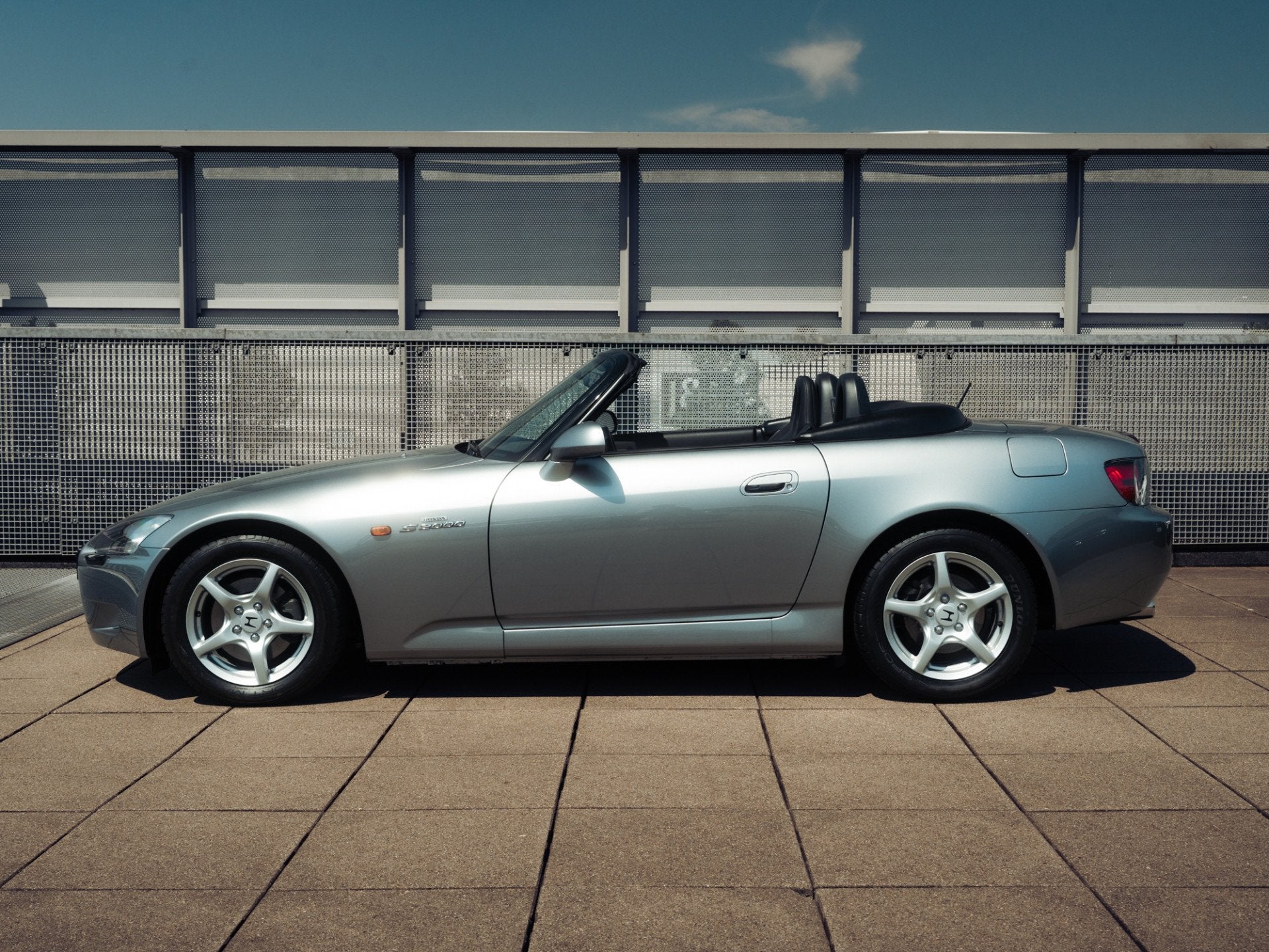 Honda S2000 2.0i slechts 8.400km in nieuwstaat (bj 2001), foto 8