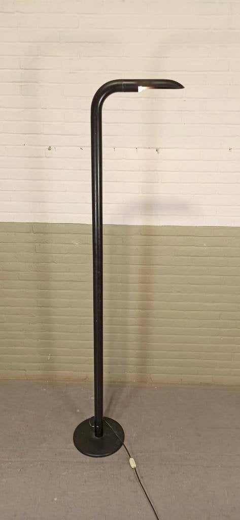 Vintage postmodern tube metalen vloerlamp, Huis en Inrichting, Lampen | Vloerlampen, Ophalen, Tweedehands, Tweedehands, Metaal