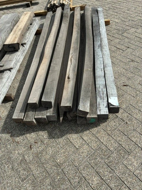 Robinia bezaagd, 2500x100x100 met punt, Ophalen, Nieuw, 250 cm of meer, Palen