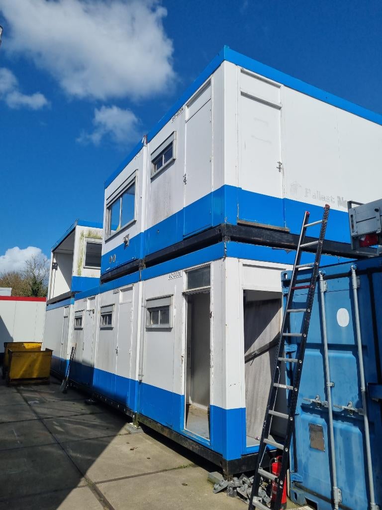 VOORJAARSOPRUIMING Unit 6x3 met 2 toiletten en keuken