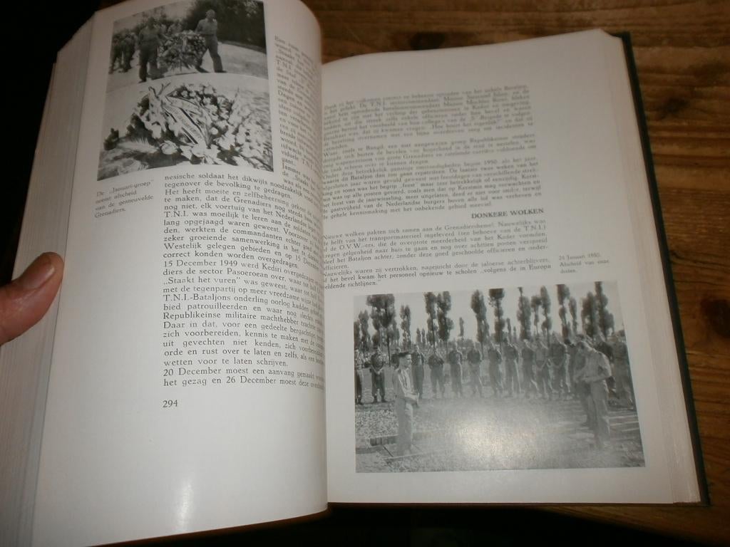 bataljonsboek 4e infanterie-brigade oost-java gedenkboek, Boeken, Oorlog en Militair, Ophalen of Verzenden, Tweede Wereldoorlog