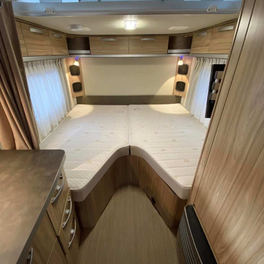 Eriba Hymer matrassen V-bed, Caravans en Kamperen, Caravan accessoires, Gebruikt, Ophalen