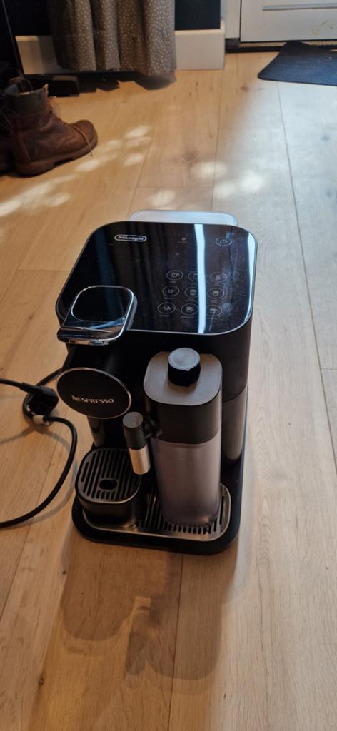 Nespresso Lattissima Gran Lattissima Touch - Zwart, Ophalen of Verzenden, Zo goed als nieuw, Koffiemachine, Koffiepads en cups
