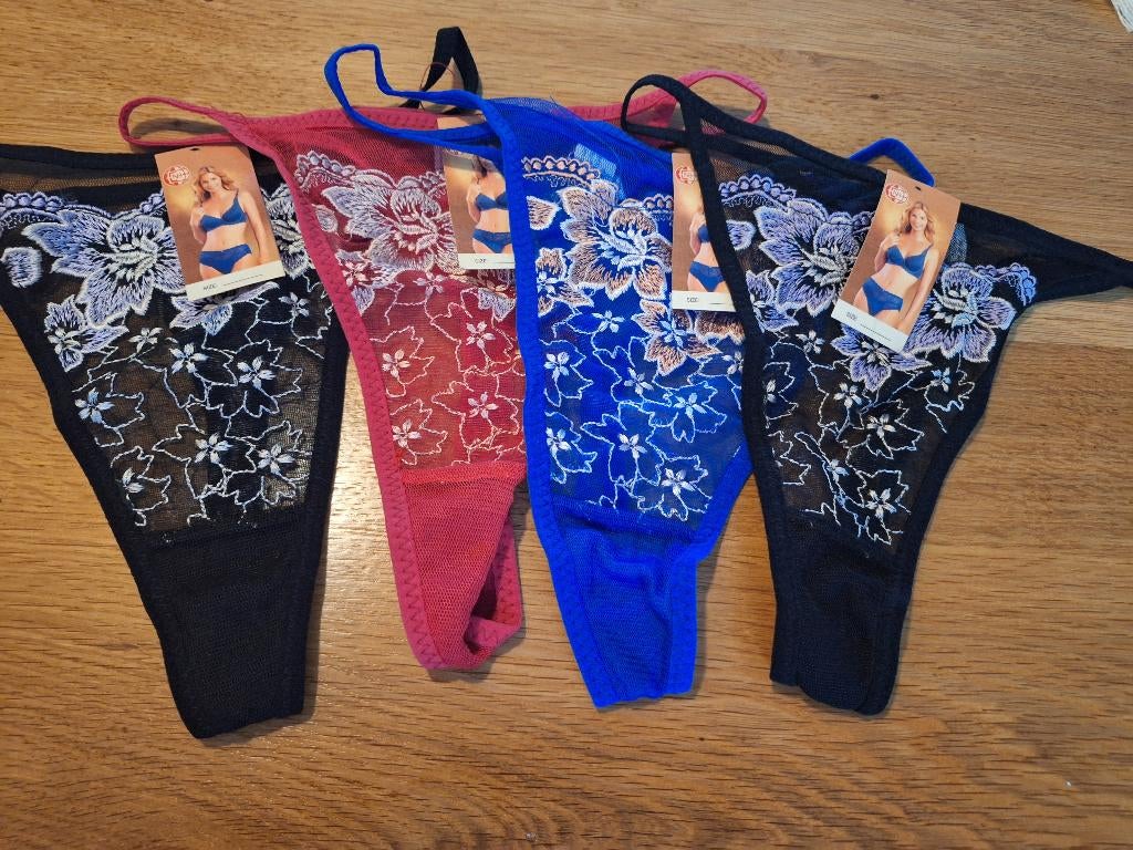 4 dames strings, Verzenden, Zwart, String