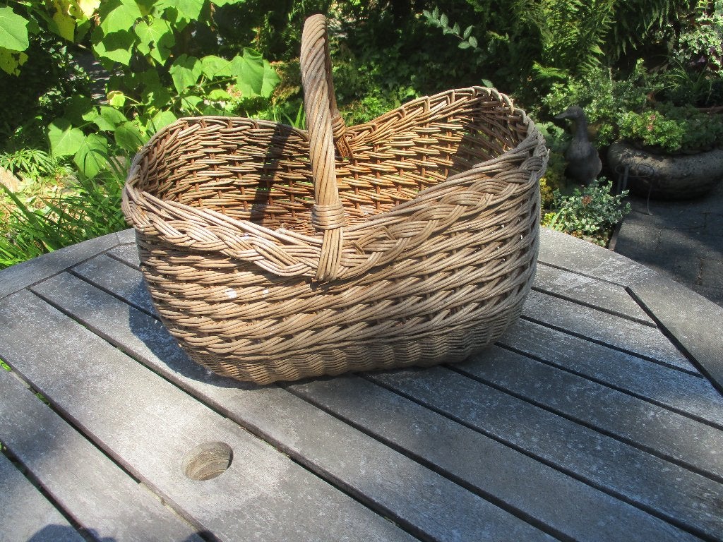 Retro boodschappenmand , korf , picknick, Ophalen, Gebruikt