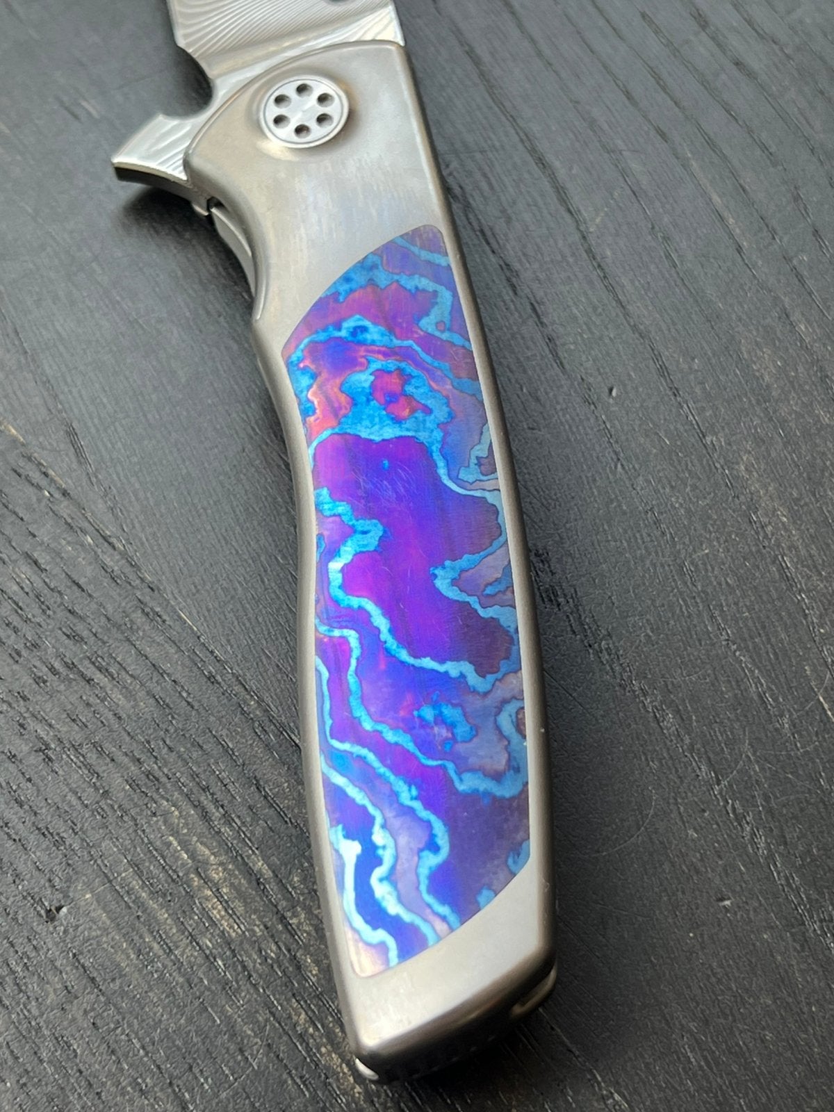 Sharp by Design Brain Nadeau Damscus met Timascus scales, Ophalen of Verzenden, Overige soorten, Mes of Dolk