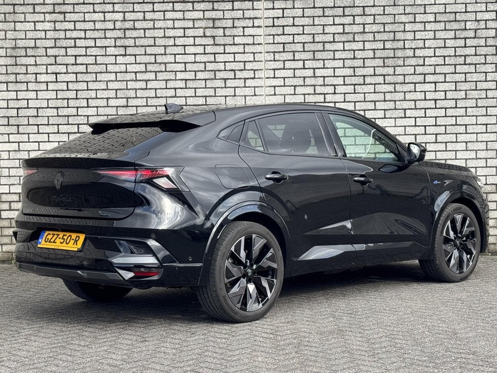 Renault Rafale 1.2 E-TECH Hybrid 200 Esprit Alpine | 360° C, Auto's, Renault, Gebruikt, 1199 cc, Zwart, Origineel Nederlands