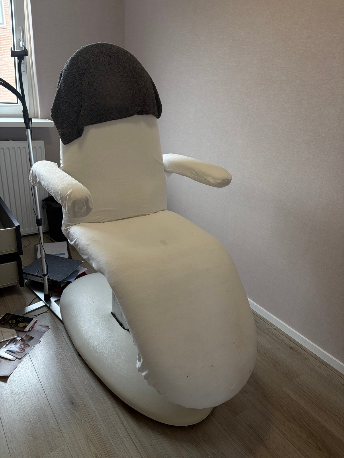 Comfortabele behandelstoel/massagestoel, Ophalen, Gebruikt, Wit, Eén