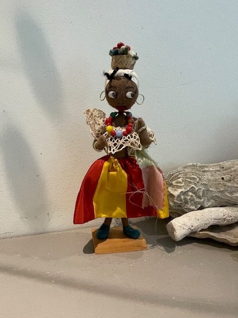 Vintage klederdracht Marisa poppetje Zuid Amerika Brazilie., Ophalen, Textiel, 21 cm, Meerkleurig