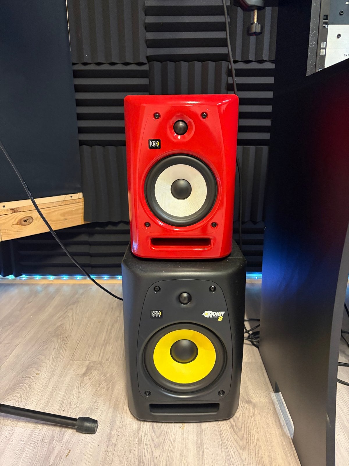 KRK Rokit 6 G2 Ferrari Red (Limited Edition), Ophalen, Studiomonitor, Zo goed als nieuw, KRK