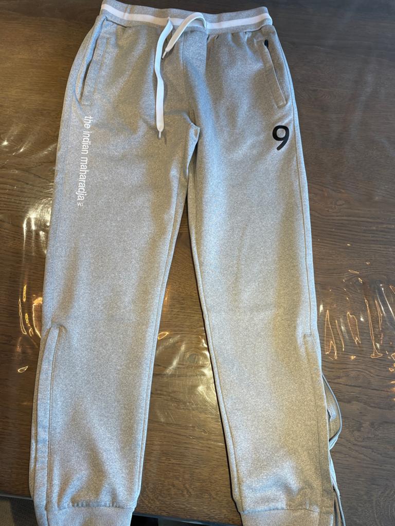 Nieuwe hockeybroek met rits, rits onder kapot, Nieuw, Overige maten, Ophalen of Verzenden, Grijs