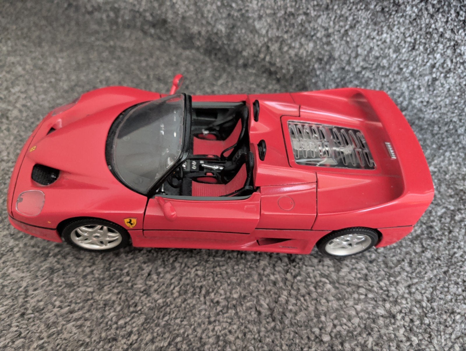 modelauto Ferrari F50 1995, Hobby en Vrije tijd, Ophalen of Verzenden, Bburago