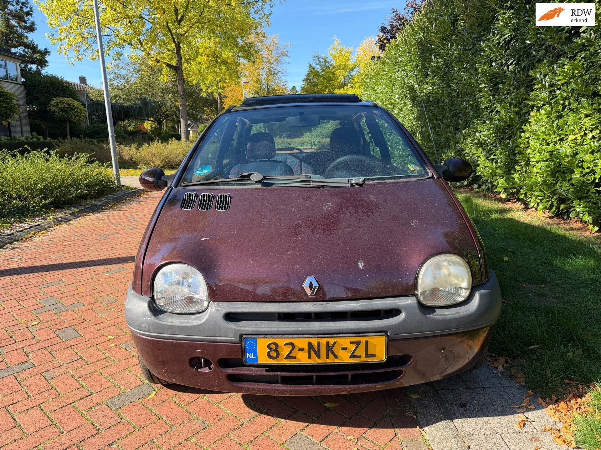 Renault Twingo 1.2 Privilège, Riem vervangen bij 175118 km,, Auto's, Voorwielaandrijving, 4 cilinders, 4 stoelen, Origineel Nederlands