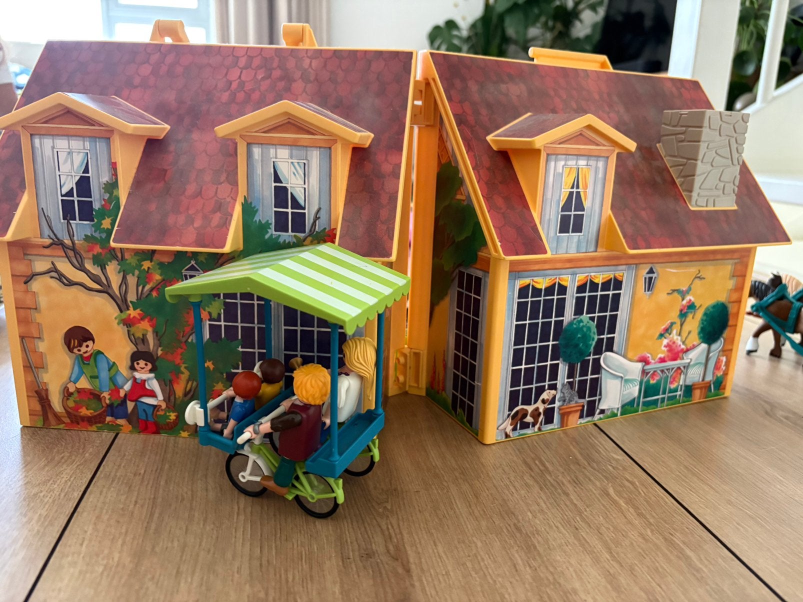 Leuk en mooi ingericht playmobil huis te koop!, Ophalen, Zo goed als nieuw