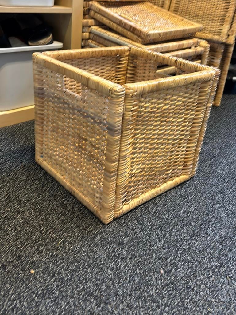 Mandjes te koop, Ophalen of Verzenden, Gebruikt, Rechthoekig, Riet