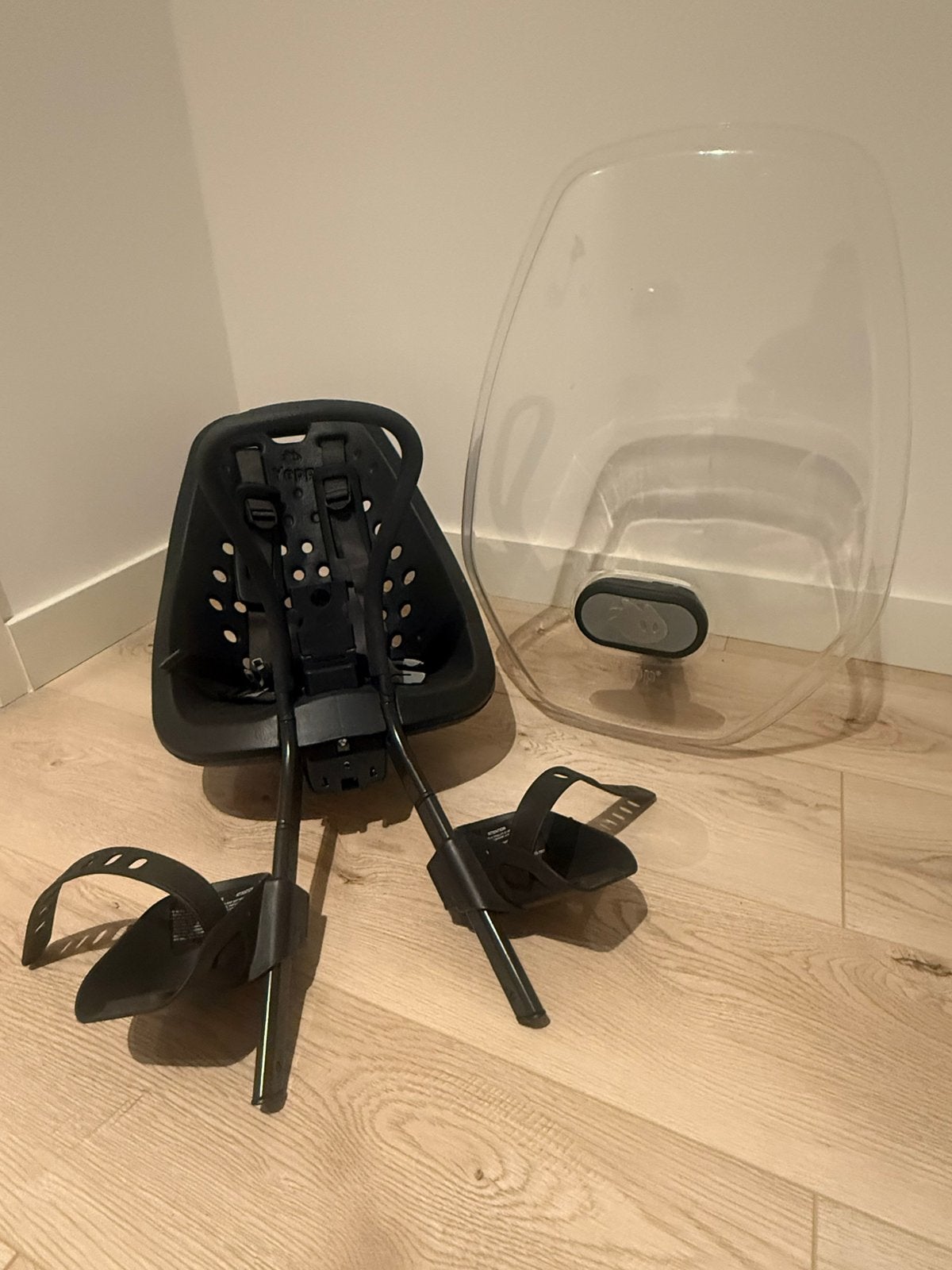 Thule Yepp mini incl windscherm, Ophalen, Voetsteuntjes, Voorzitje, Zo goed als nieuw