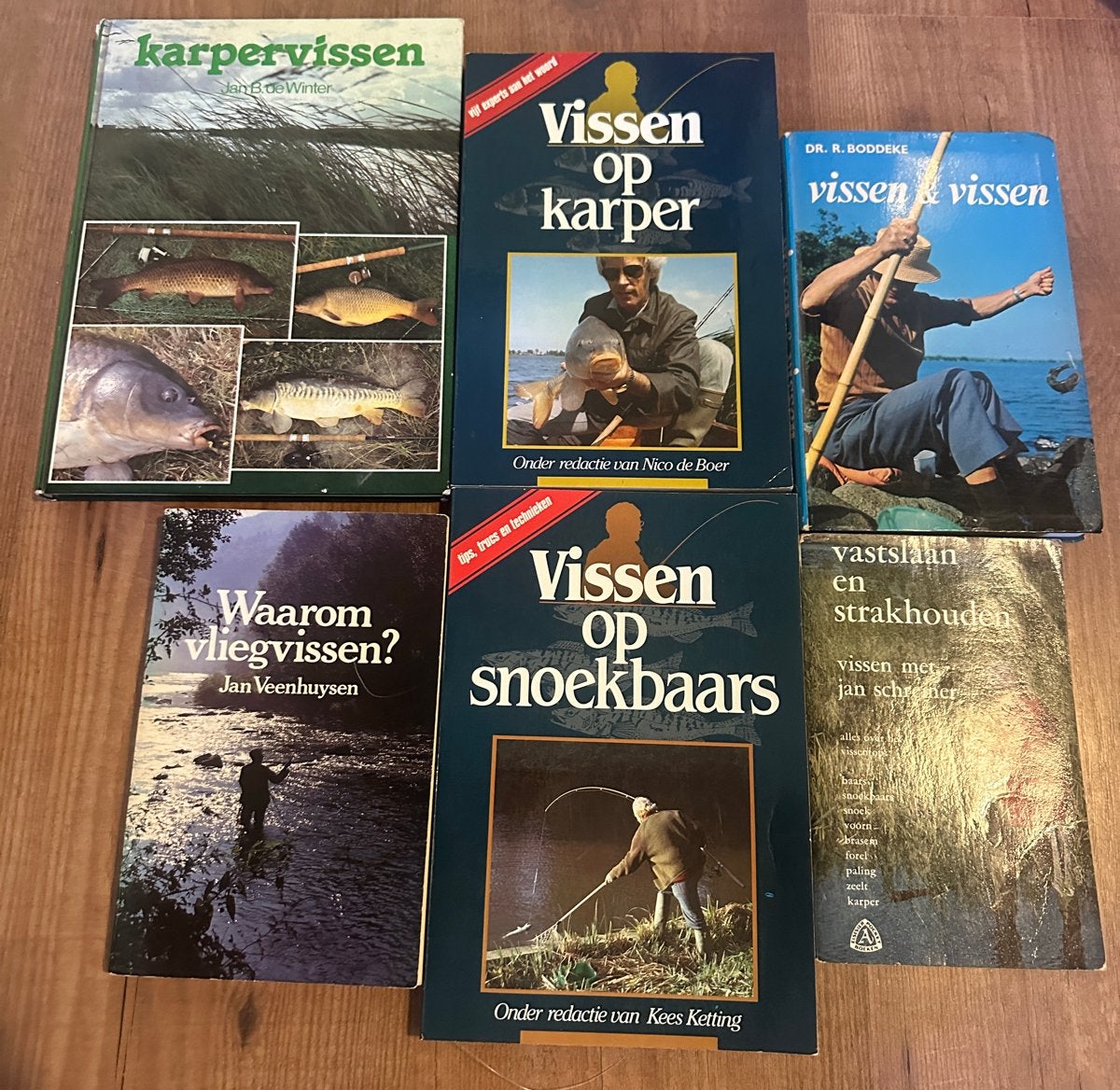 Diverse visboeken: karpervissen, snoekbaars, vliegvissen, Ophalen of Verzenden, Gelezen, Watersport en Hengelsport