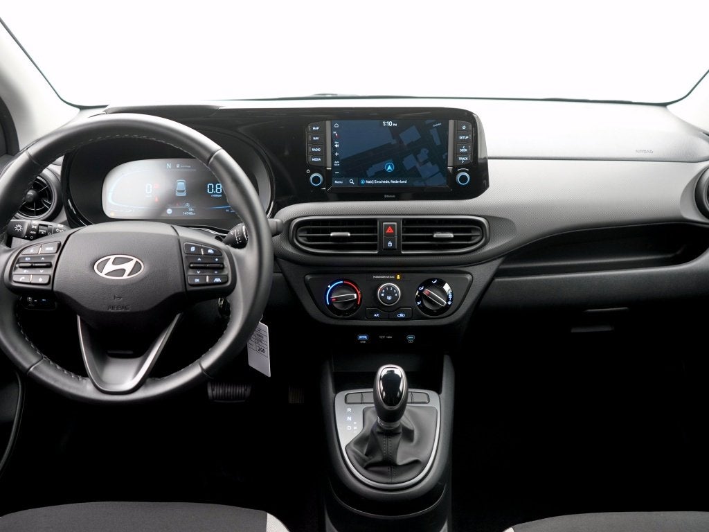 Hyundai i10 1.0 Comfort Smart 5-zits Automaat | Private leas, Dealer onderhouden, Stof, Zwart, 899 kg