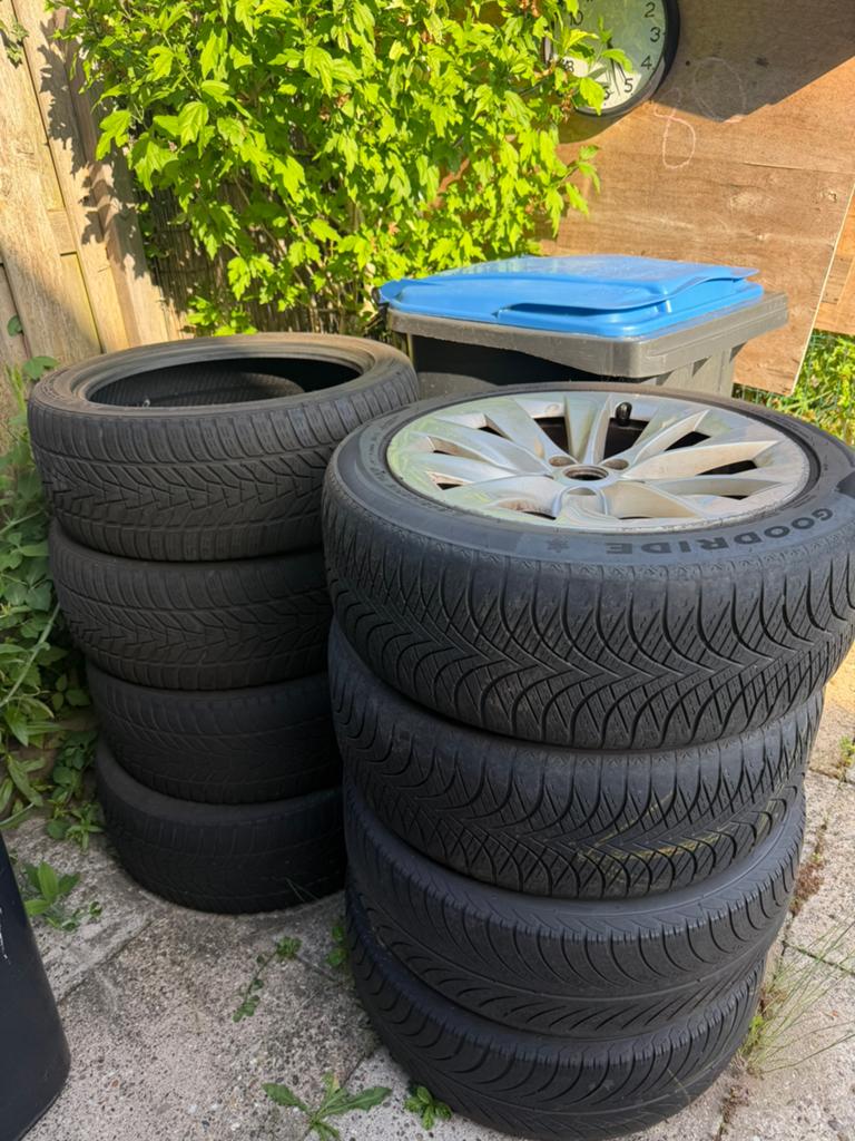 Tesla Model S 245/45/R19 Velgen + 4 Winterbanden, Banden en Velgen, Personenwagen, Zomerbanden, Ophalen