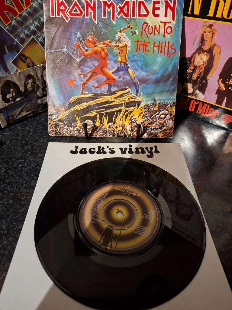 Iron Maiden - Run to the Hills 7 inch single 1982, Ophalen of Verzenden, Gebruikt, Overige formaten, Poprock