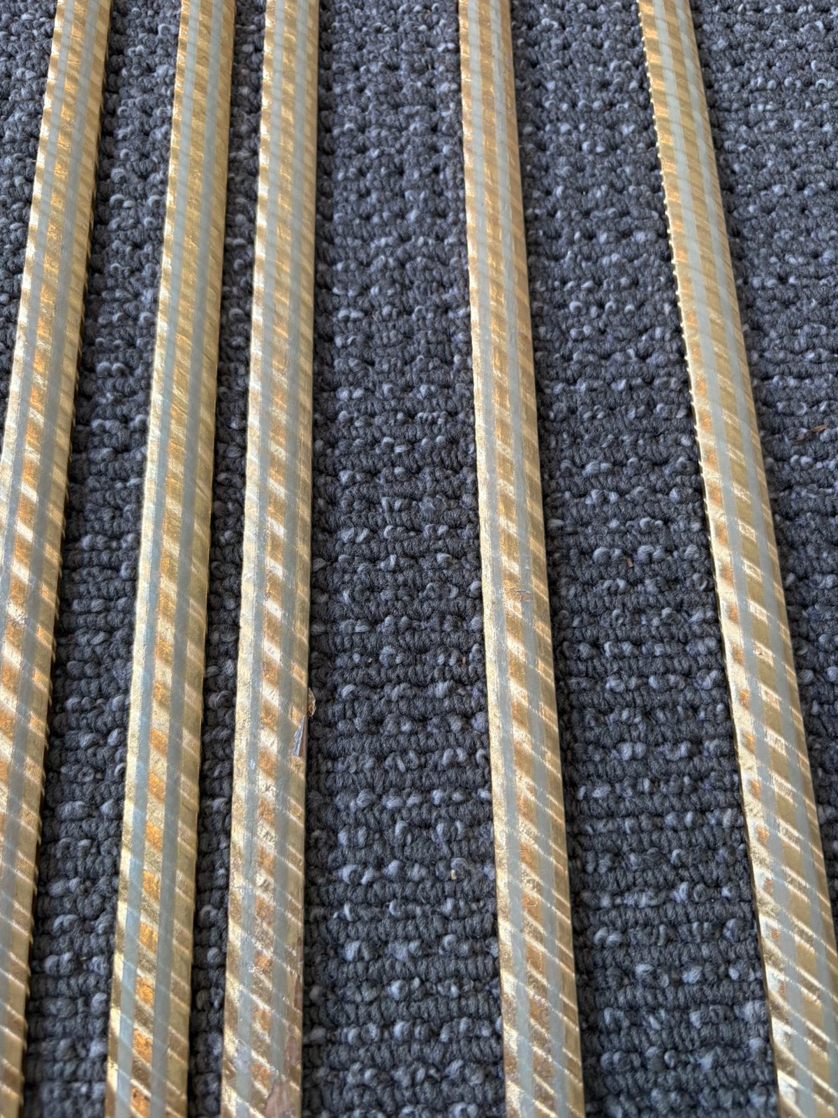 Gouden sierlijsten / decoratiestrips, Ophalen, Zo goed als nieuw, 250 mm of meer