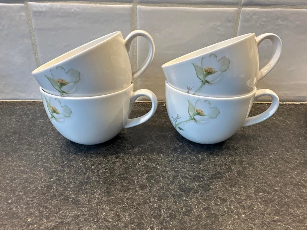 4 Royal Fine China Flowery Theekommen Porselein, Ophalen, Zo goed als nieuw, Kom(men), Overige stijlen